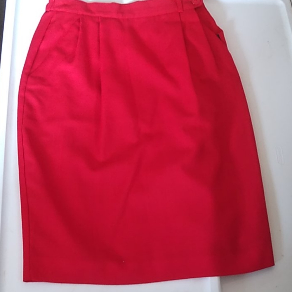 Norton McNaughton Women's Red Skirt Size 10